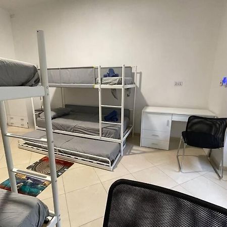 2 Bed Apt In Heart Of St Julians - 5Min From Seafront San Ġiljan Buitenkant foto