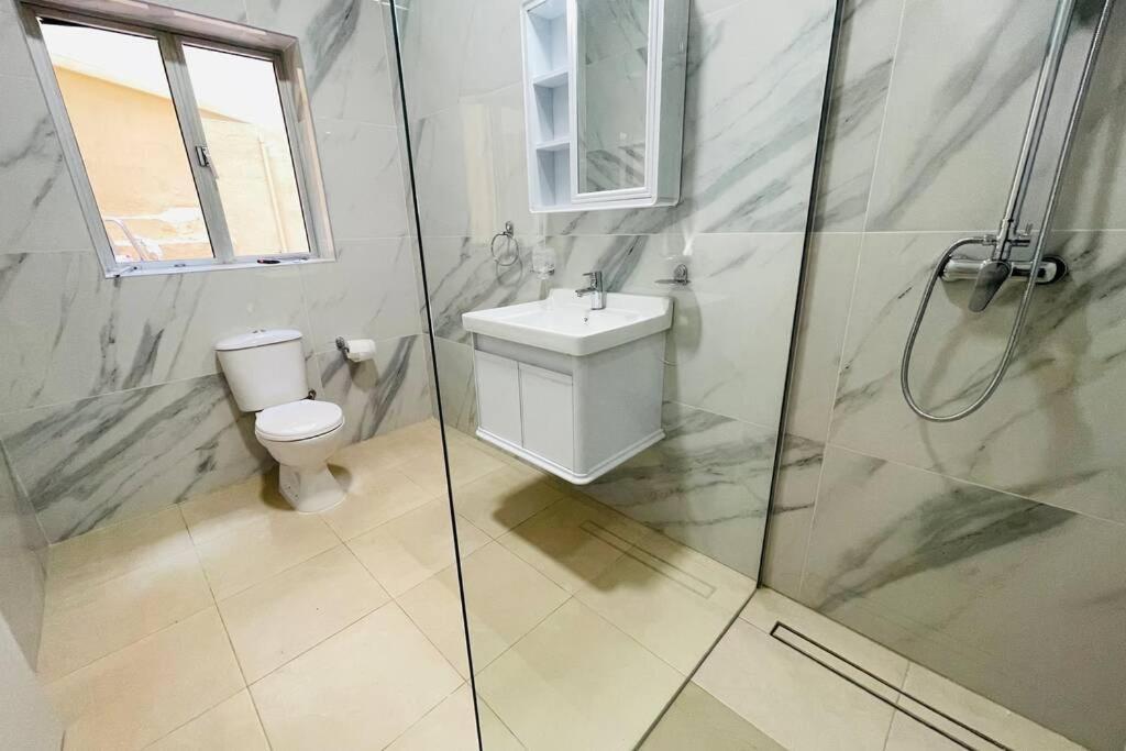 2 Bed Apt In Heart Of St Julians - 5Min From Seafront San Ġiljan Buitenkant foto