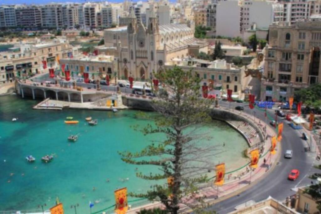 2 Bed Apt In Heart Of St Julians - 5Min From Seafront San Ġiljan Buitenkant foto