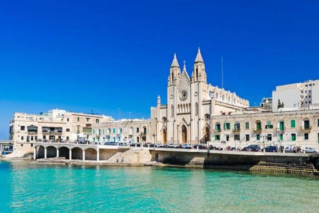 2 Bed Apt In Heart Of St Julians - 5Min From Seafront San Ġiljan Buitenkant foto