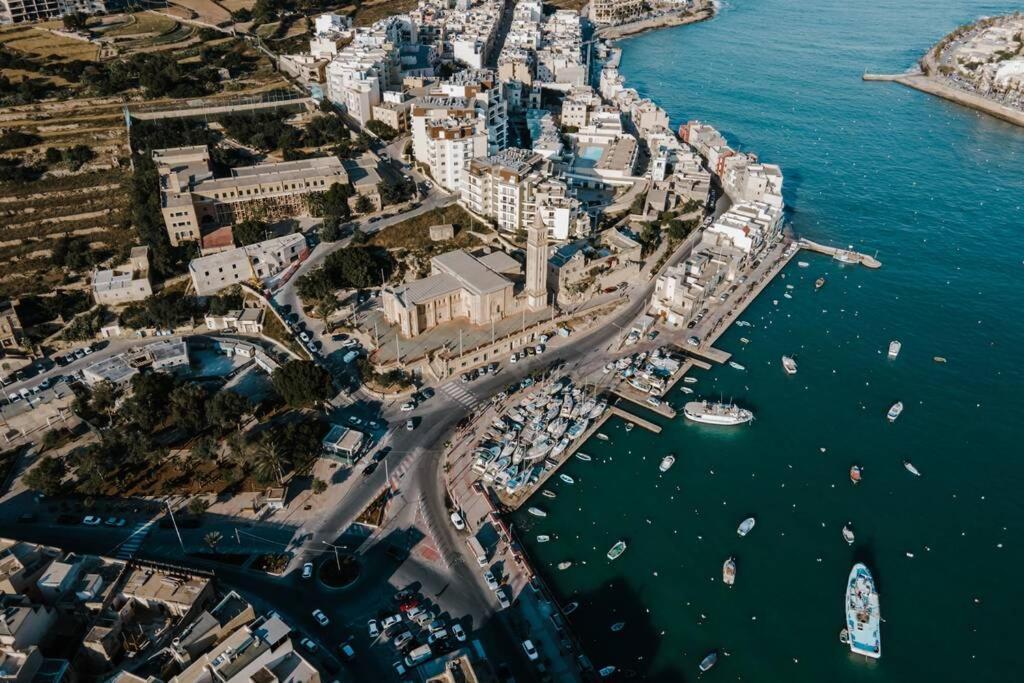 2 Bed Apt In Heart Of St Julians - 5Min From Seafront San Ġiljan Buitenkant foto