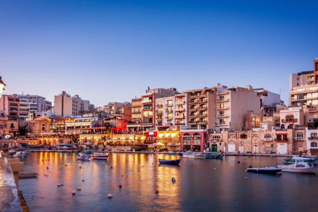 2 Bed Apt In Heart Of St Julians - 5Min From Seafront San Ġiljan Buitenkant foto