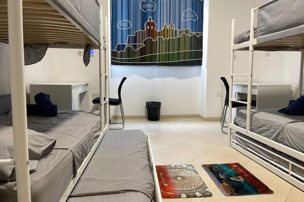 2 Bed Apt In Heart Of St Julians - 5Min From Seafront San Ġiljan Buitenkant foto